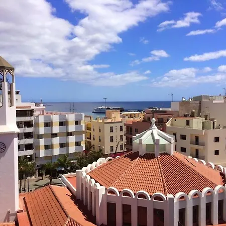 Comodo Y Centrico, Cristianos Apartment